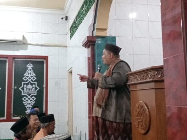 Ramadan dan Al-Qur’an Tak Terpisahkan: Pesan Kultum Tarawih Malam ke-15 di Masjid Mubasyirin